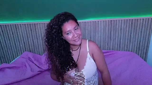 Isabella_o's cam snapshot