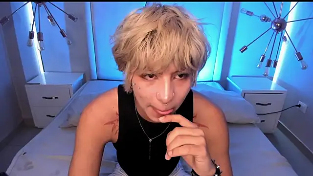 OliIverr22 live sex cam