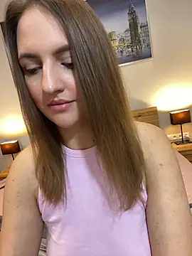 AliceDesmee live sex cam