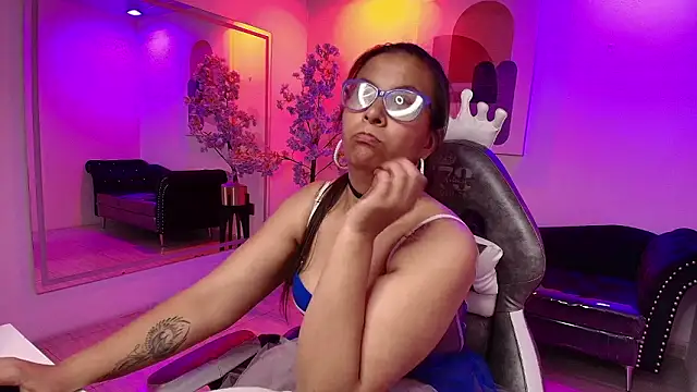 Amber__rouge's cam snapshot