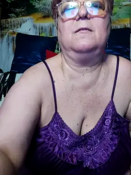 QueenPammy1 live sex cam