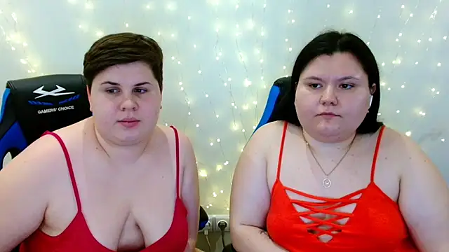 BeckyAndHellen live sex cam