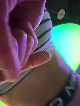 F3ckd0lllucy's cam snapshot