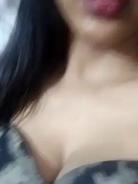 Aaliya_BigBoobs_1's cam snapshot