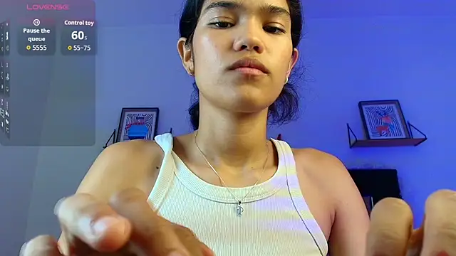 emycarver09's cam snapshot