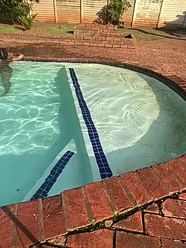 SmashingLucia's cam snapshot