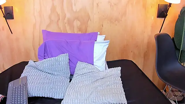 halleylorens's cam snapshot