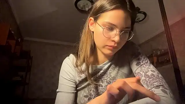 EdythRozier's cam snapshot