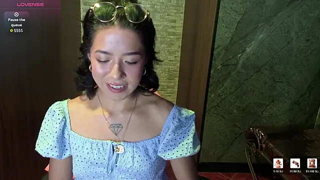 Lynn_turner's cam snapshot