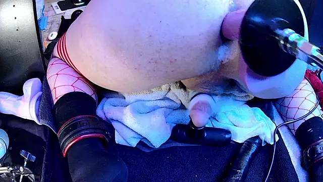 famousALYX live sex cam