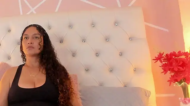 Rosalinda_77's cam snapshot