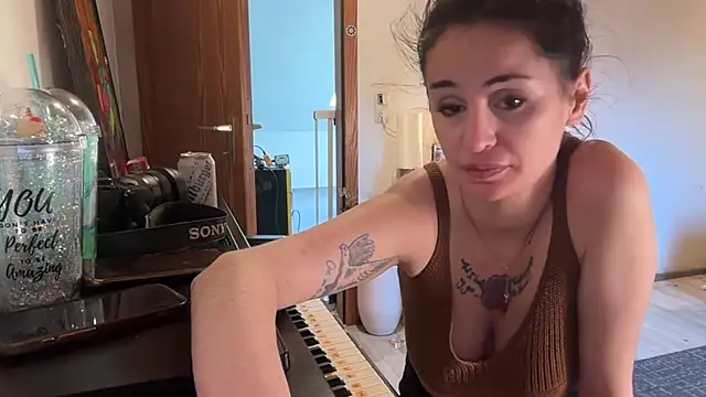 ClaireDeLunee's cam snapshot