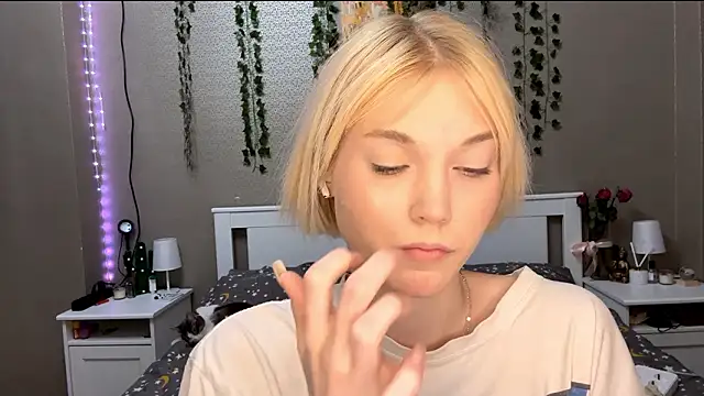 LlsabethHaze's cam snapshot