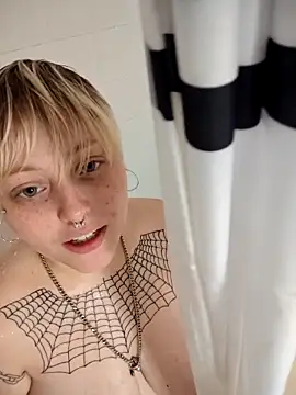 SpiderRose live sex cam