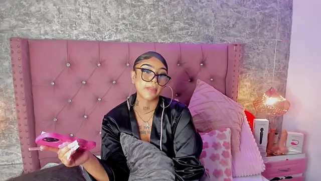 Mia_Jansen live sex cam