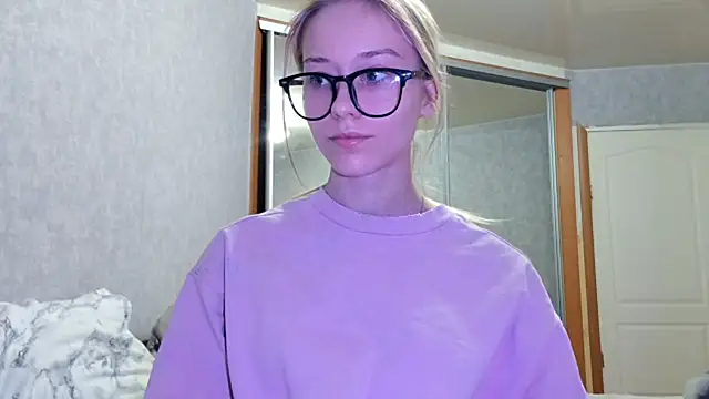 GlidedFill's cam snapshot