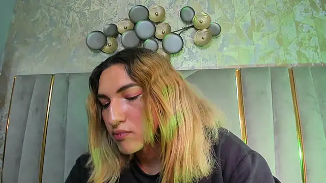 TomLondon_ live sex cam