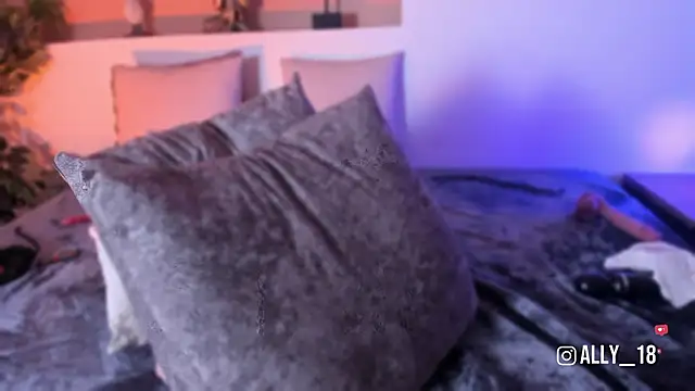 Ally_addams's cam snapshot