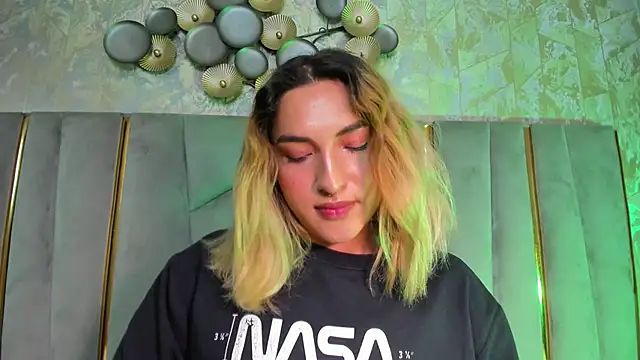 TomLondon_ live sex cam