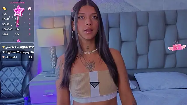 CoralRigan live sex cam