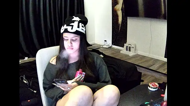 Nicole_pretty's cam snapshot