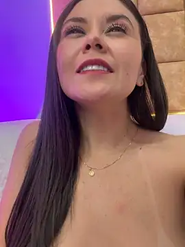 Natalia_Saenz_'s cam snapshot