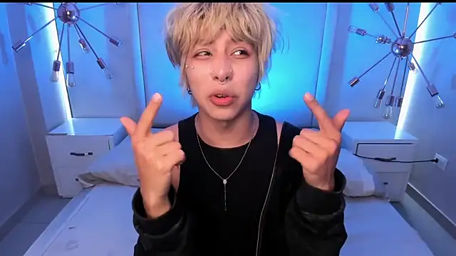 OliIverr22 live sex cam