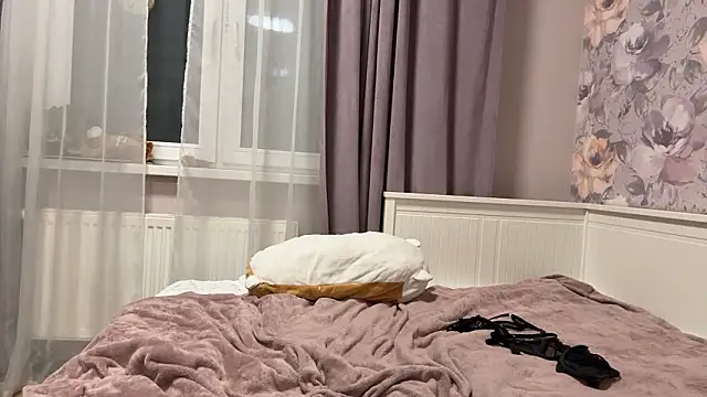 NyxoraX's cam snapshot