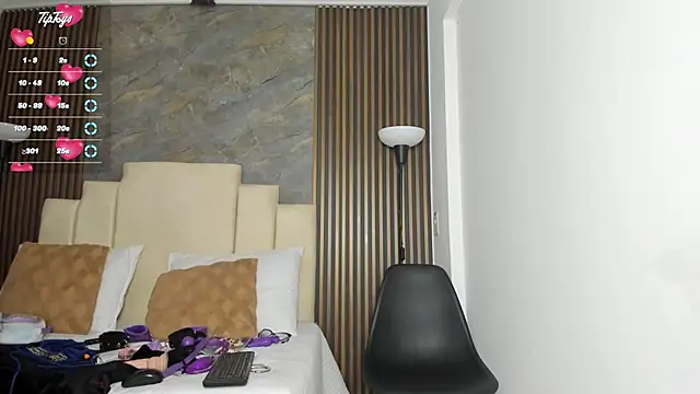 catiusca_reyes_03's cam snapshot