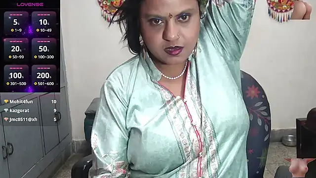 Sexy_komolika's cam snapshot