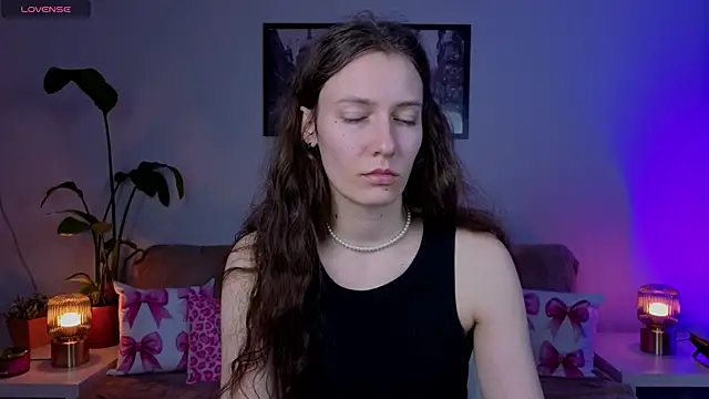 VioletaBloom's cam snapshot