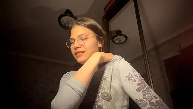 EdythRozier's cam snapshot