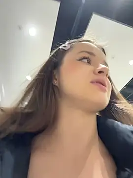 KittyQueeny live sex cam