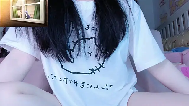 love-uiui live sex cam