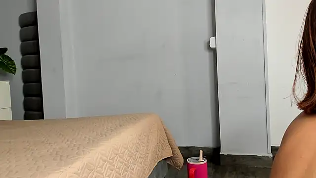 Madie__collins live sex cam