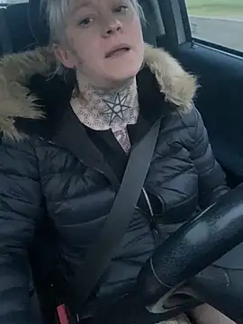 poussichienne live sex cam