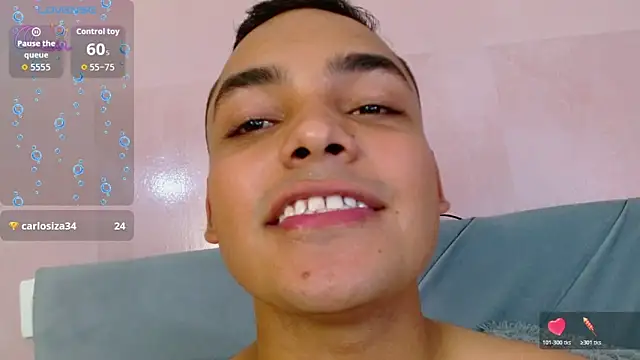 studentdeivy_'s cam snapshot