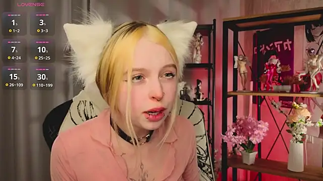 ElvenQueen live sex cam