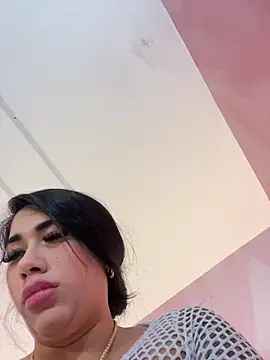kiim_taaylor live sex cam