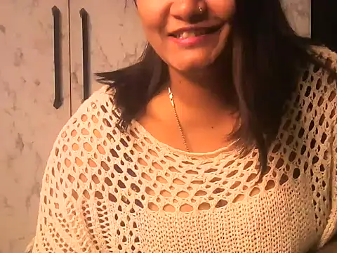 URs_RIYA's cam snapshot