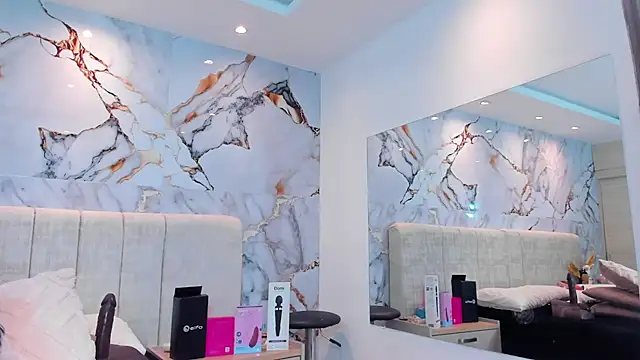 kiana_cream live sex cam