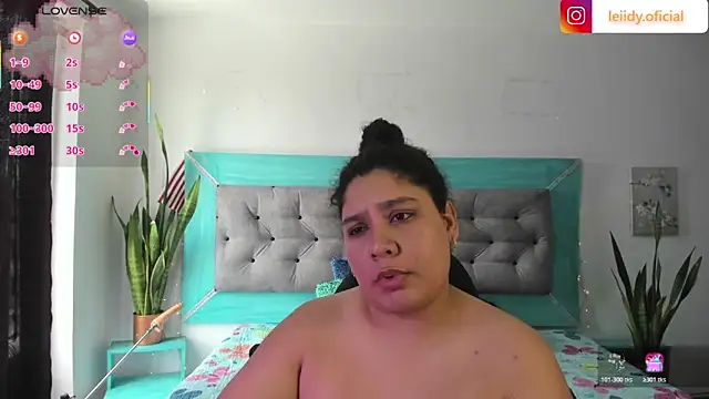 megannn-diamonts's cam snapshot