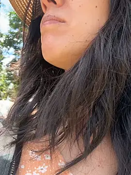 Reinacatchile live sex cam