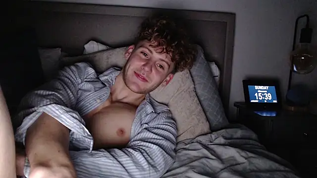 DominantAlex18 live sex cam