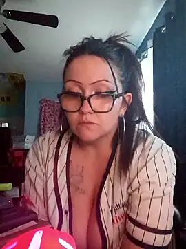 ToxzikQueene's cam snapshot