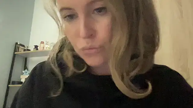 Ameli8's cam snapshot