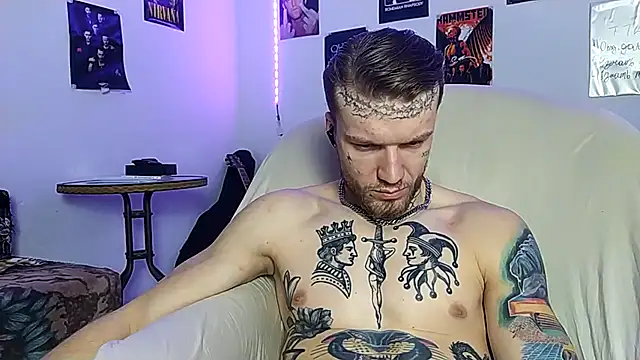 Huntall77 live sex cam