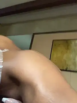 Jasmine_FullsShine's cam snapshot