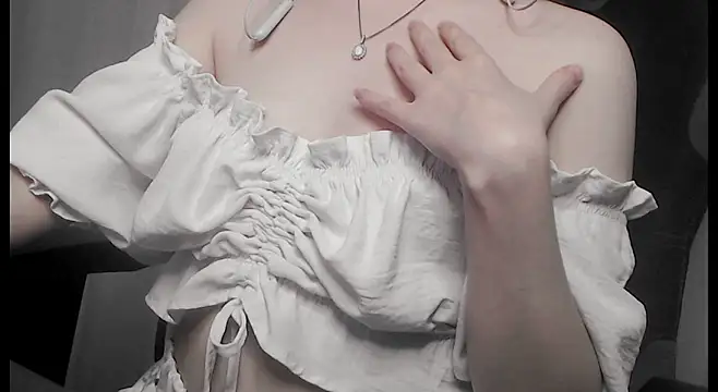 cute_mushroom's cam snapshot