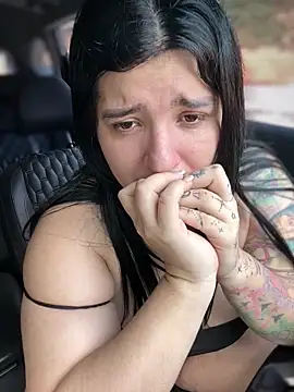 horny_roomiess live sex cam